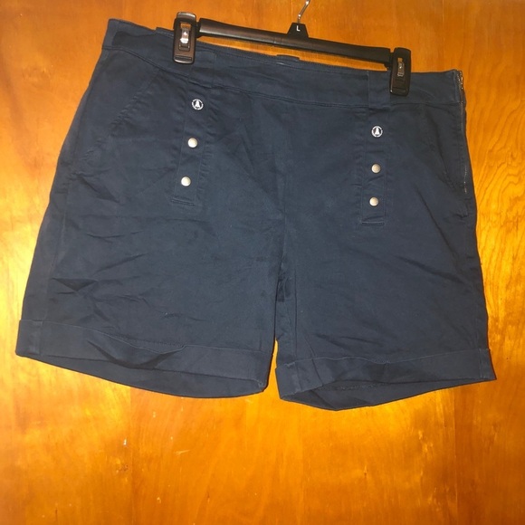 𝅺Barbour bowline navy cuff shorts us size 14. - Picture 2 of 5